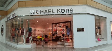 michael kors pointe claire.